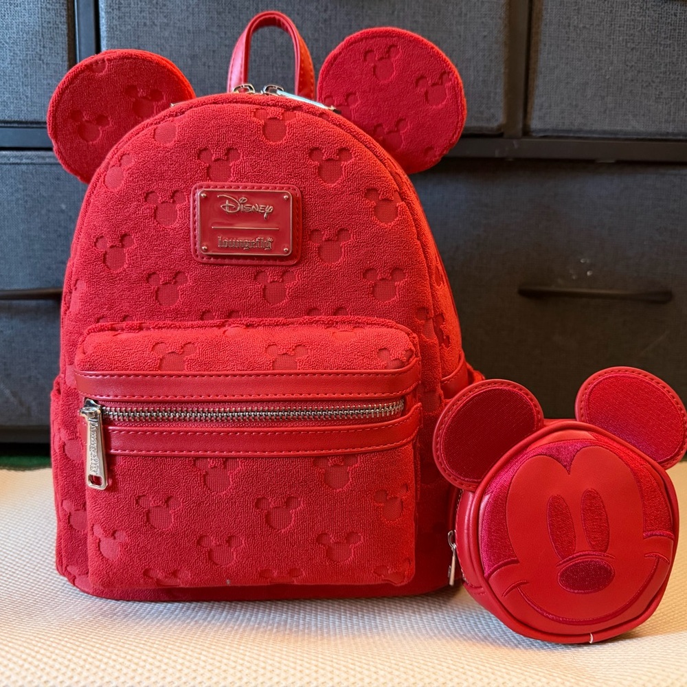 Disney Lounge fly Red Mickey Mouse Backpack and Coin Purse